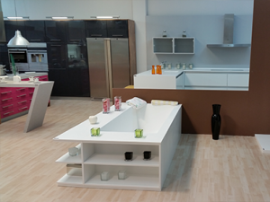 Cubik fabrica elementos de decoración, encimeras de cocina, sanitarios y revestimientos interiores